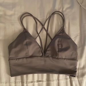 Lululemon cross front sports bra